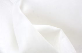 000 ткань вуаль 1*1, 46гр/м2, 300см, 100% пэ, рулон ок. 50м, цв.белый купить в Воронеже.